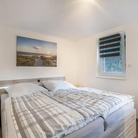 Ferienwohnung 9 Und 40 Thunum Экстерьер фото