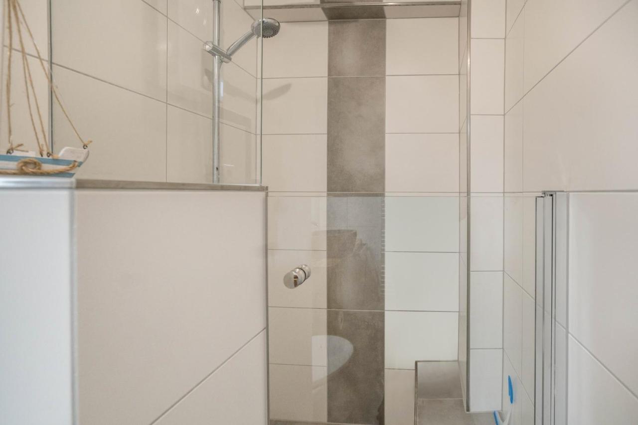 9 Und 40 Apartment